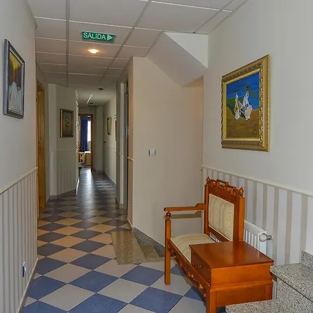 Linares * リバデオ