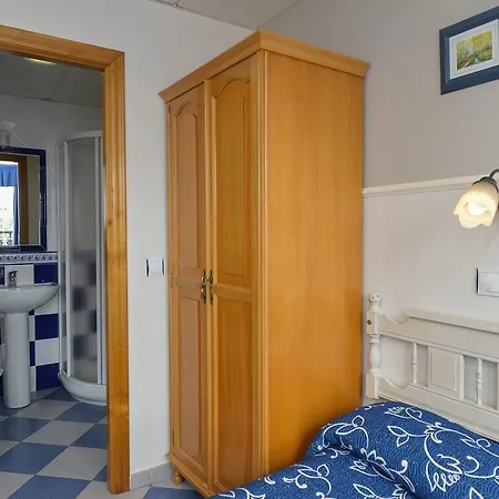 Linares ゲストハウス